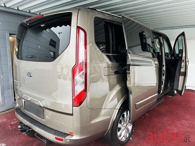 2019' Ford Tourneo photo #1
