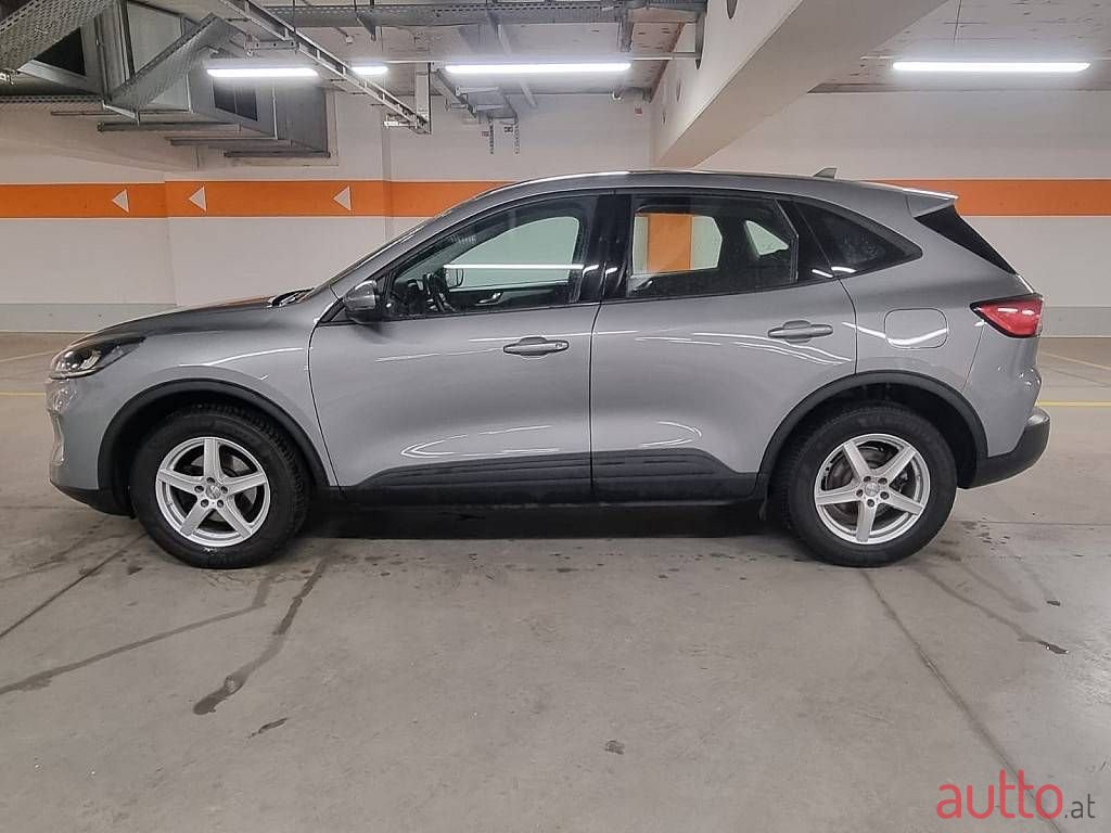 2022' Ford Kuga photo #4