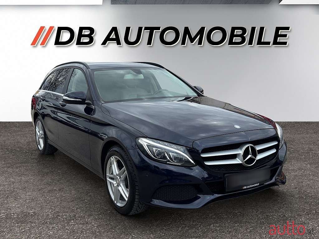 2015' Mercedes-Benz C-Klasse photo #3