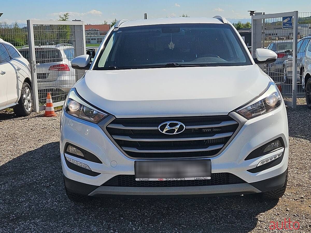 2020' Hyundai Tucson photo #2