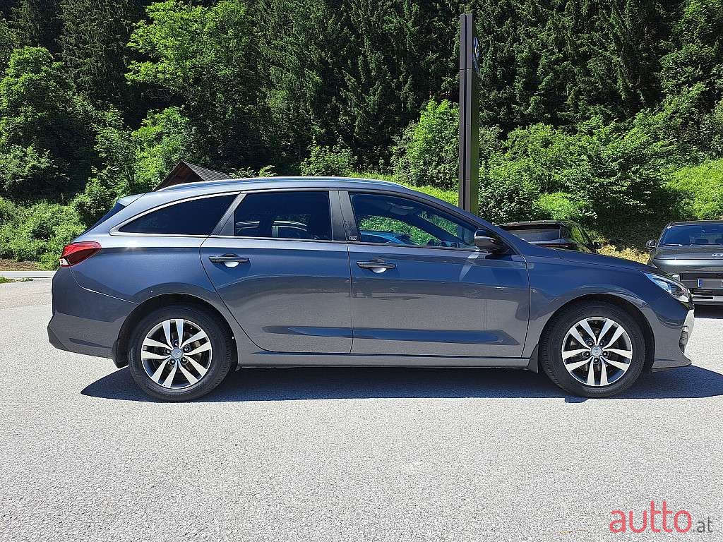 2018' Hyundai i30 photo #4