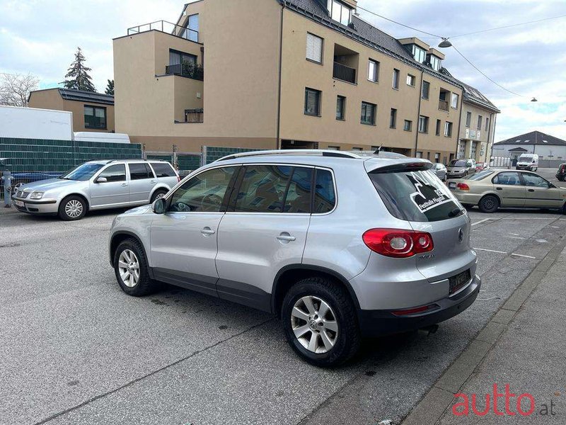 2008' Volkswagen Tiguan photo #4