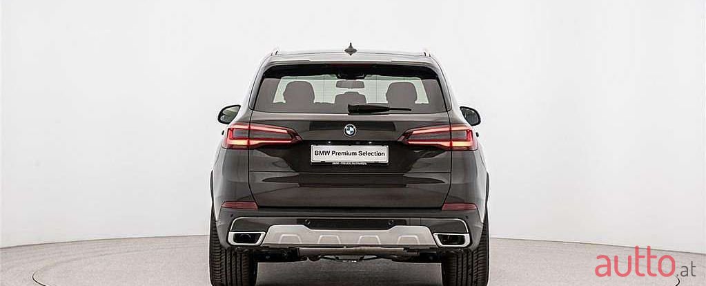 2021' BMW X5 photo #4