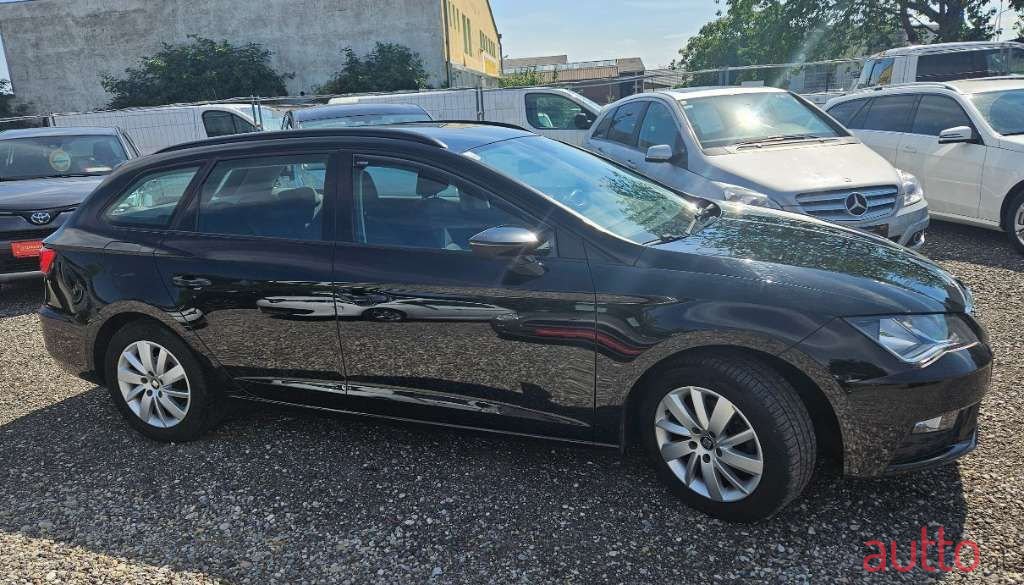 2019' SEAT Leon photo #6