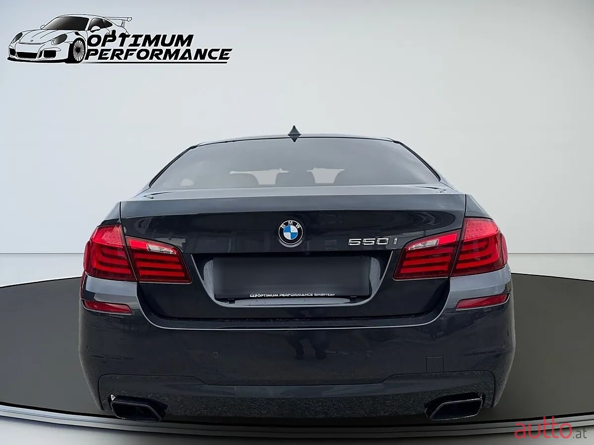 2011' BMW 5Er-Reihe photo #6