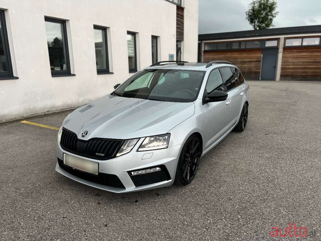 2019' Skoda Octavia photo #1