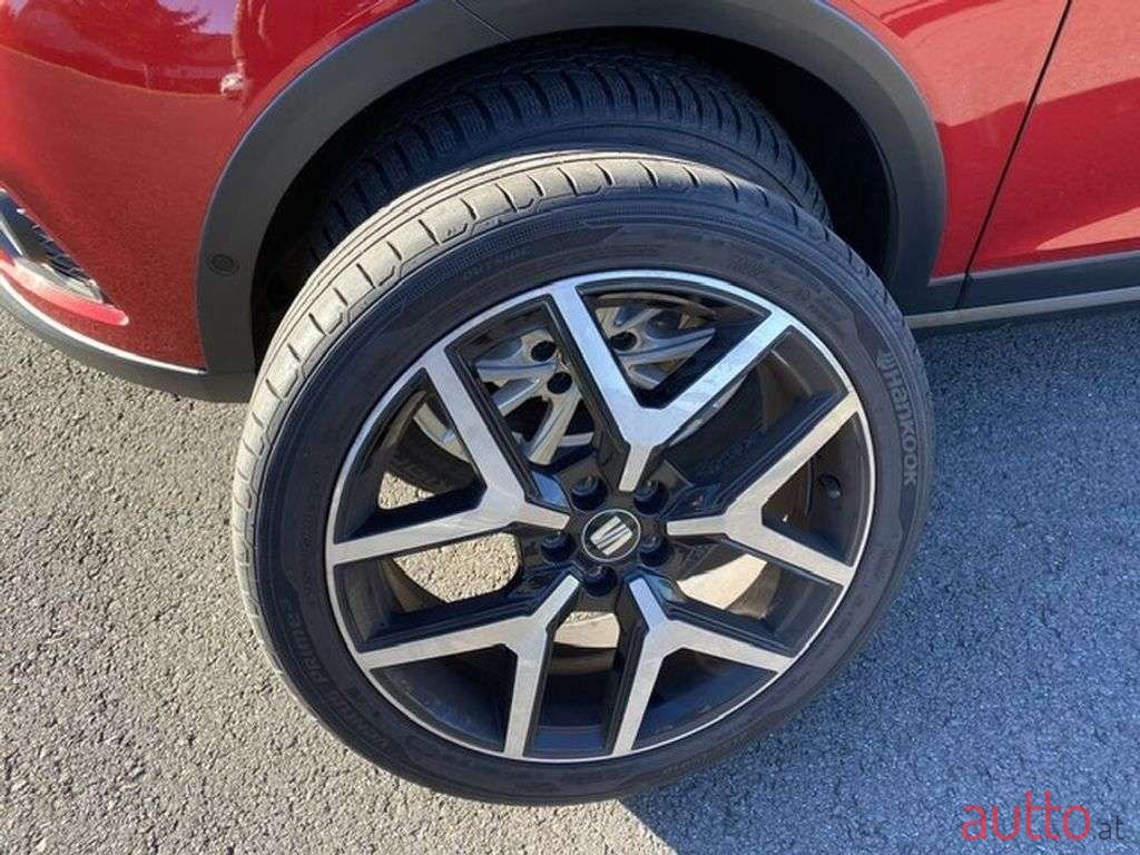 2020' SEAT Arona photo #5
