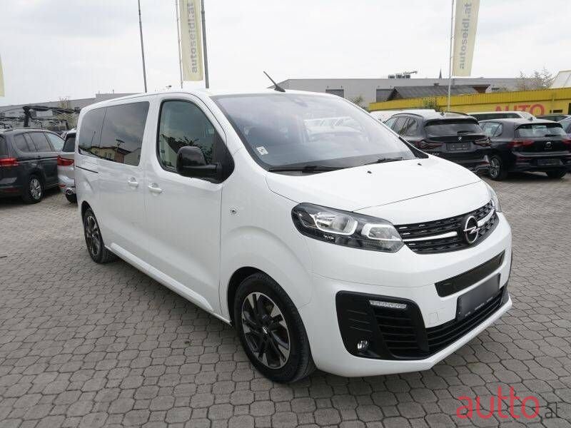 2021' Opel Zafira photo #3