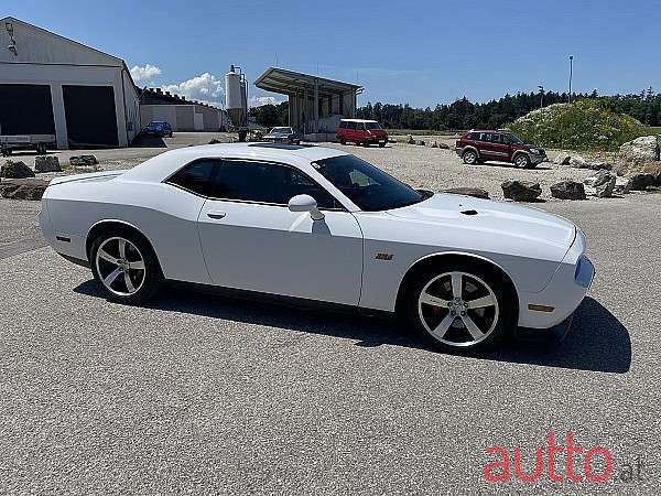 2012' Dodge Challenger photo #4