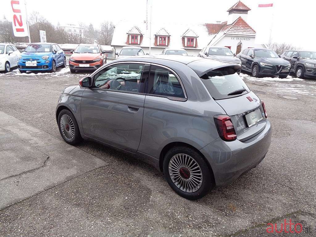 2023' Fiat 500 photo #4