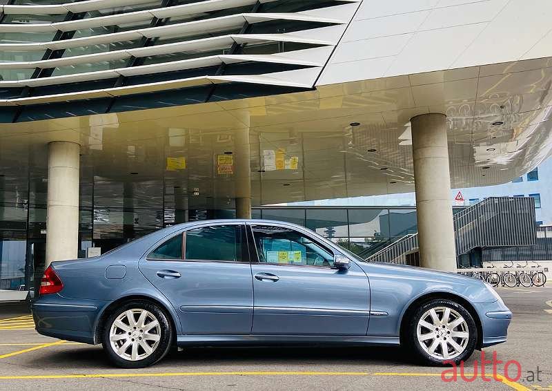 2004' Mercedes-Benz E-Klasse photo #3