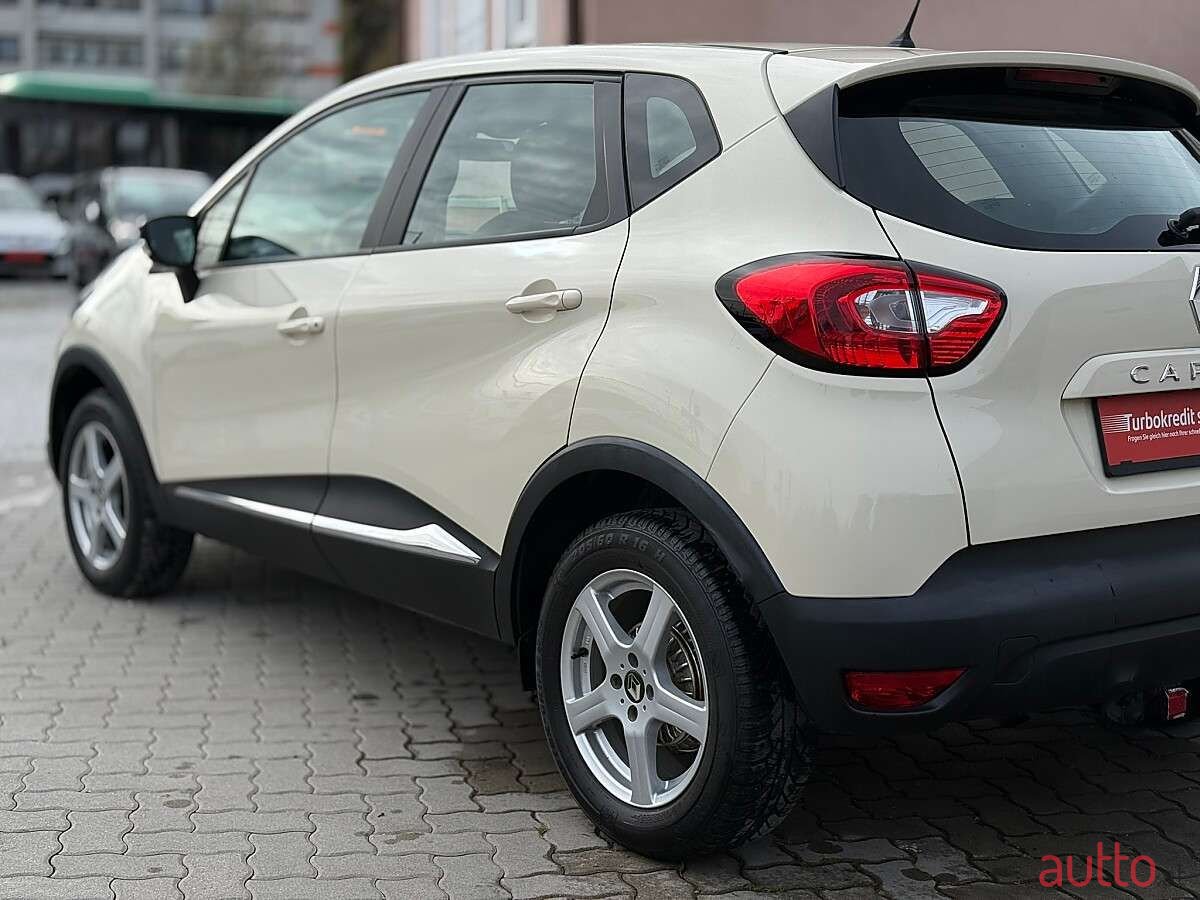 2016' Renault Captur photo #3