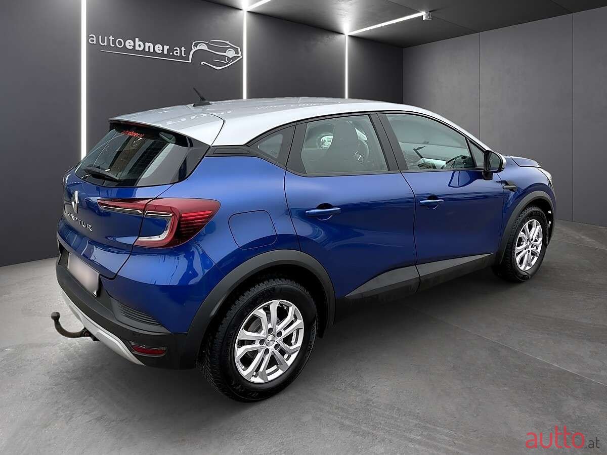 2022' Renault Captur photo #5