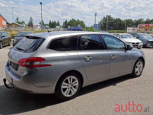 2016' Peugeot 308 photo #3