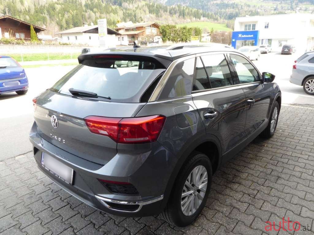 2018' Volkswagen T-Roc photo #6