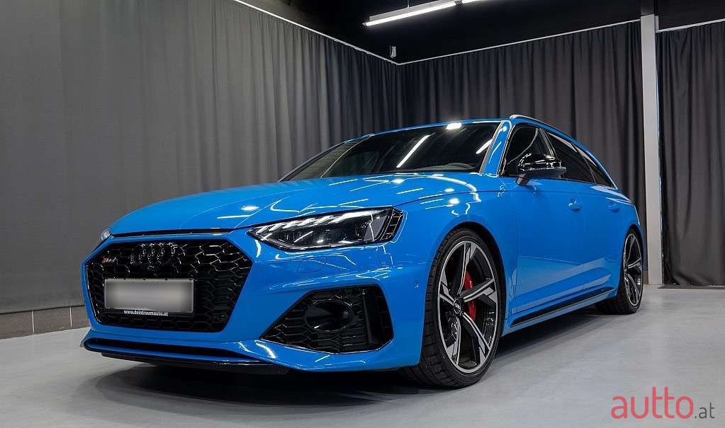 2019' Audi A4 photo #2