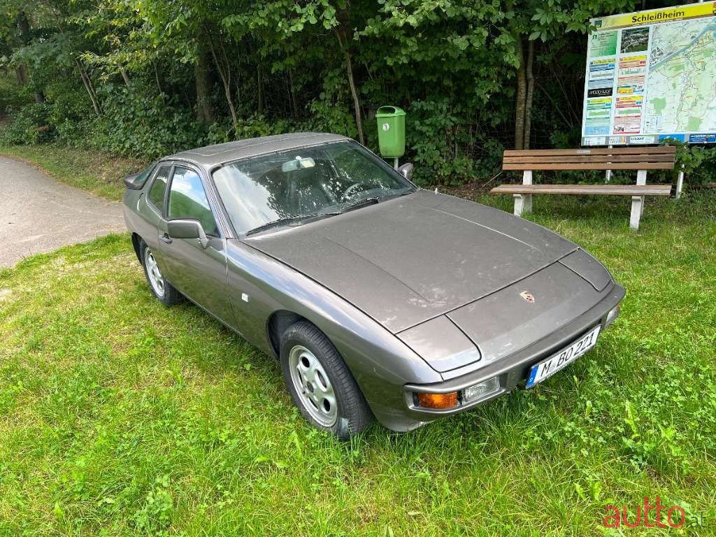 1977' Porsche 924 photo #3