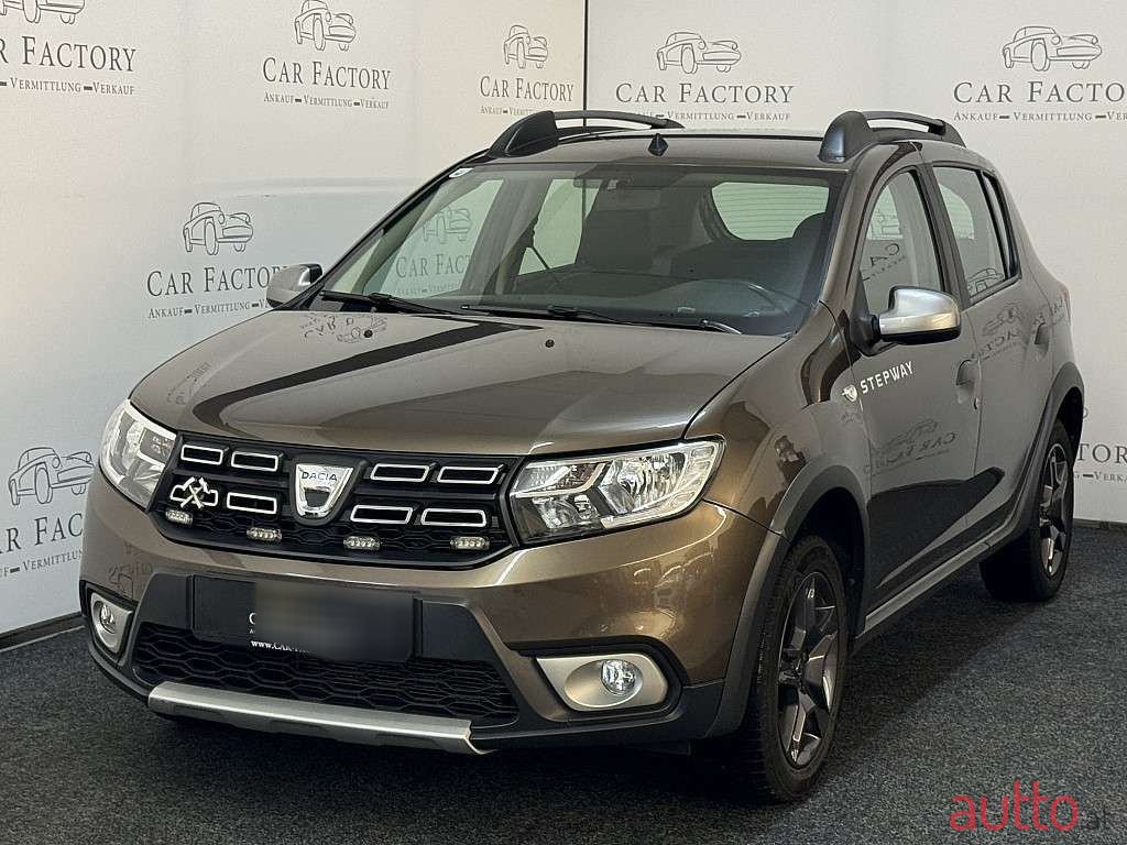 2017' Dacia Sandero photo #1