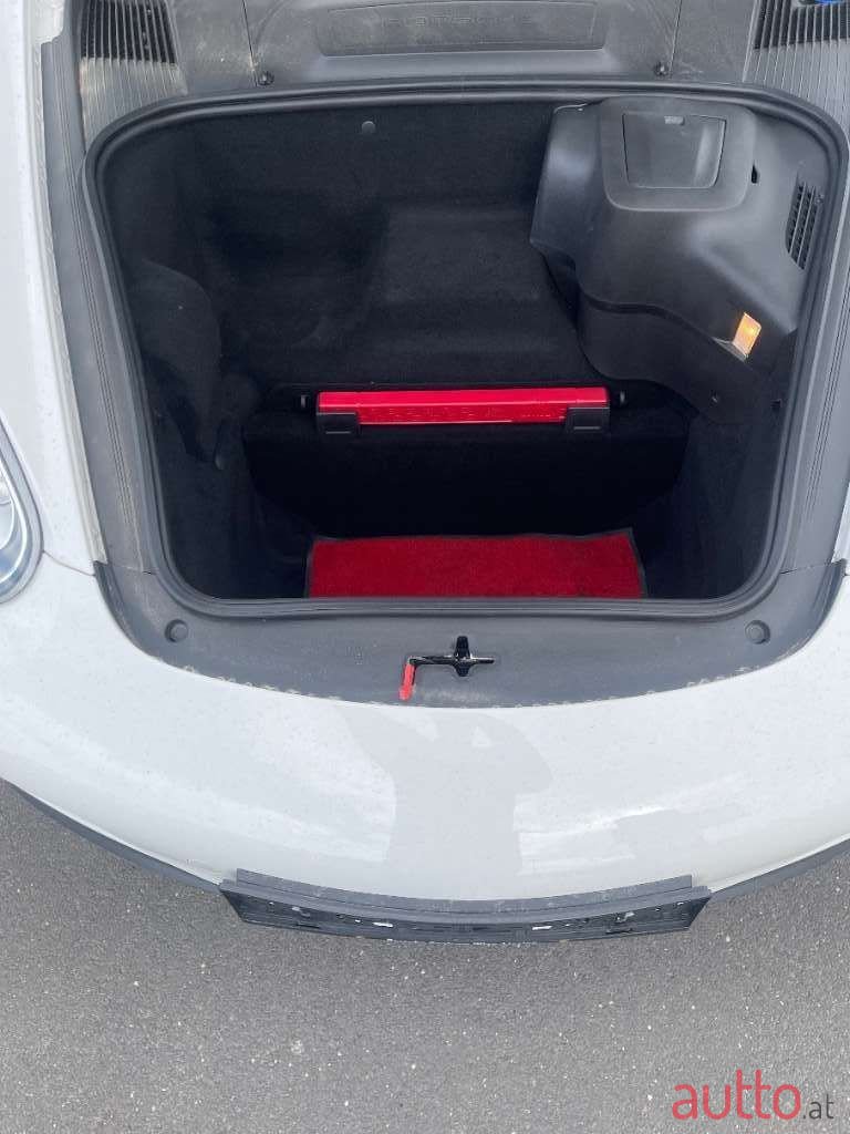 2011' Porsche Cayman photo #4