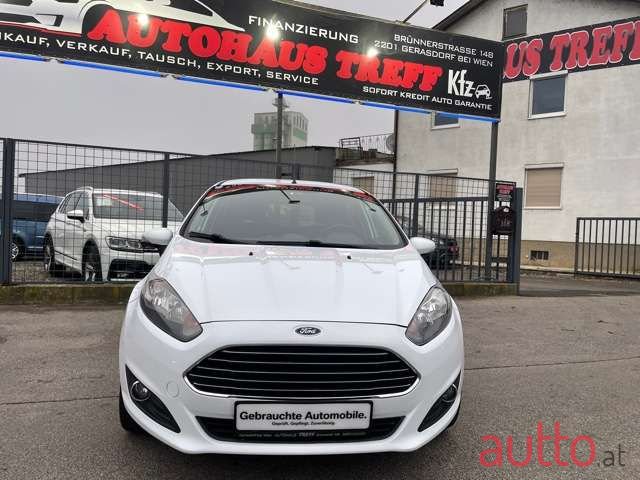 2013' Ford Fiesta photo #1