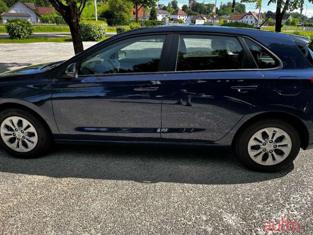 2020' Hyundai i30 photo #2