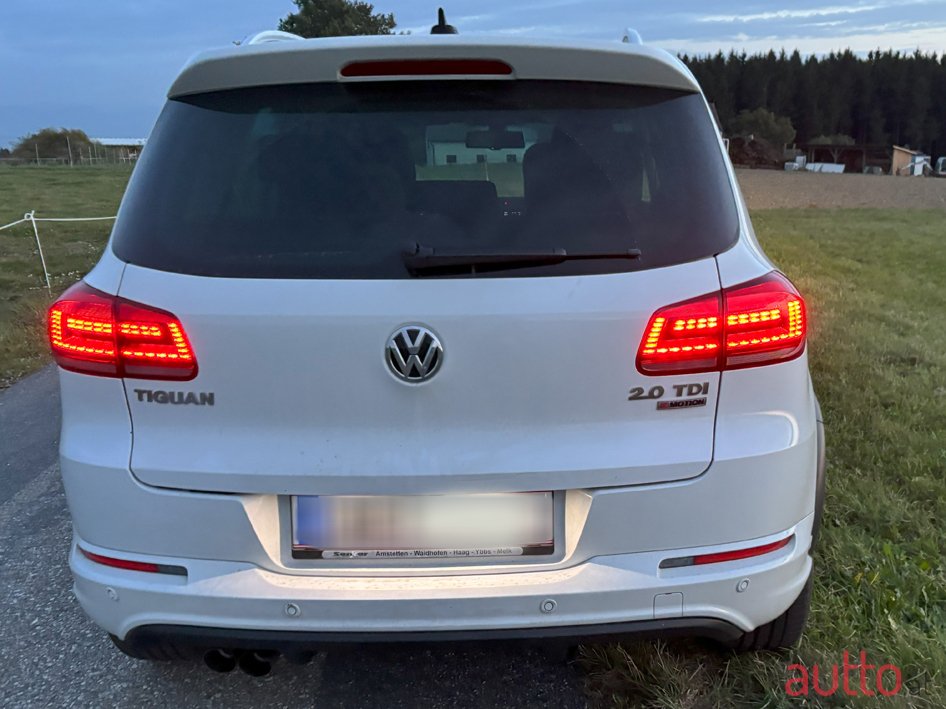 2016' Volkswagen Tiguan 2,0 TDI SCR 4Motion R-Line photo #4