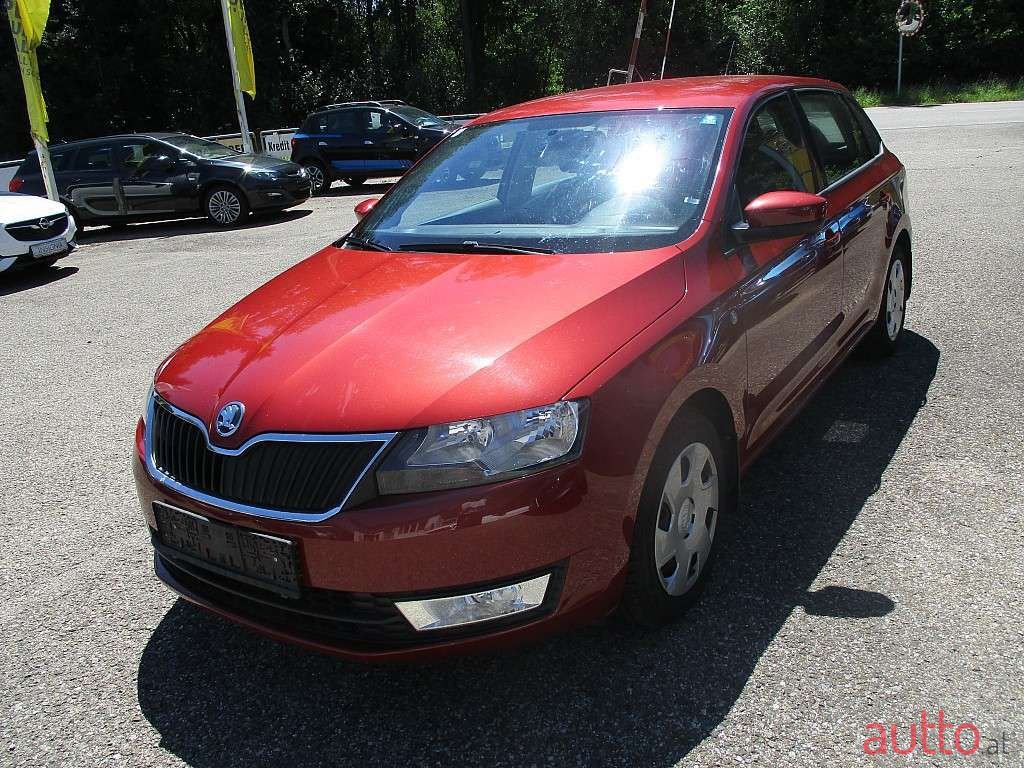 2014' Skoda Rapid photo #2