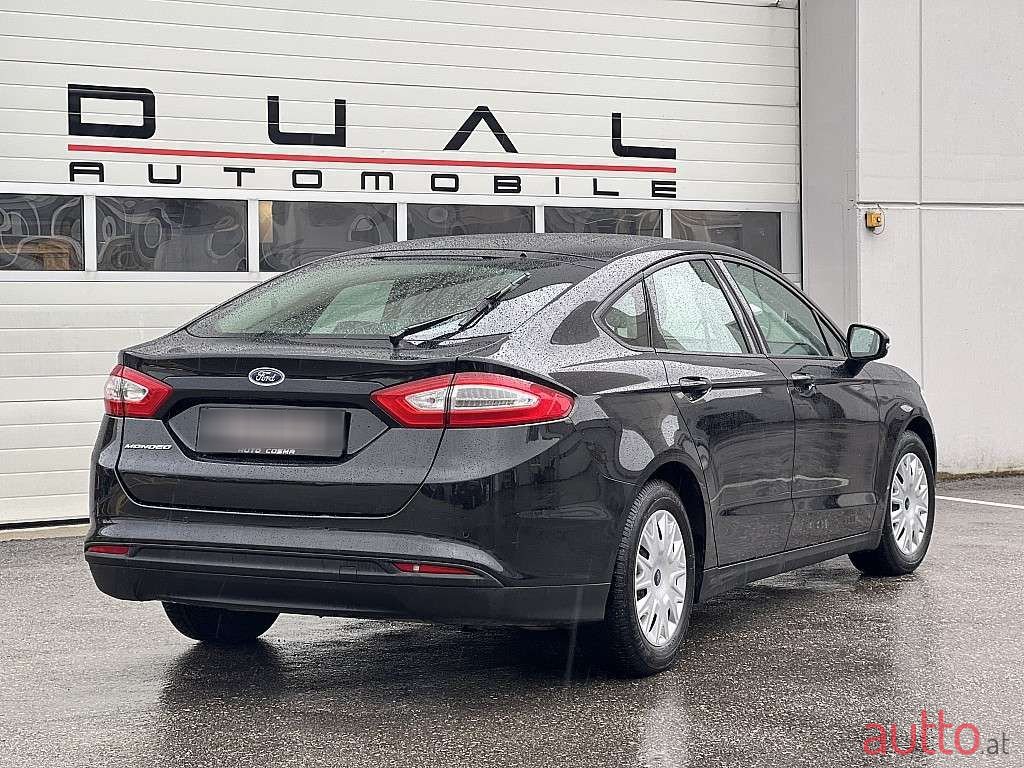 2015' Ford Mondeo photo #4