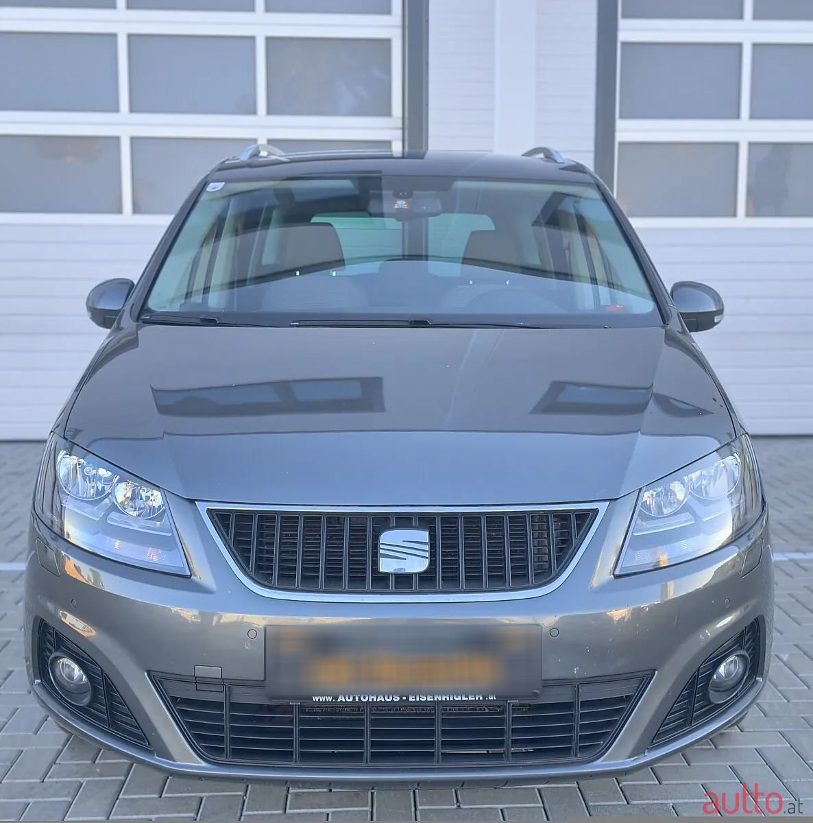 2011' SEAT Alhambra photo #2