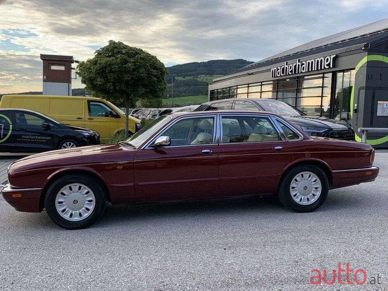 1997' Jaguar Daimler photo #2