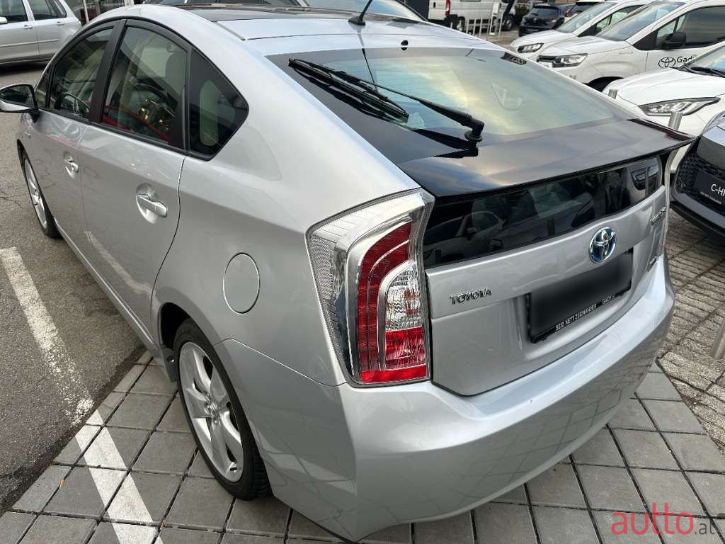 2013' Toyota Prius photo #6