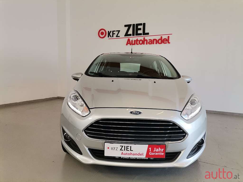 2015' Ford Fiesta photo #2