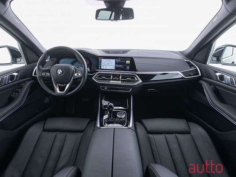 2021' BMW X5 photo #4