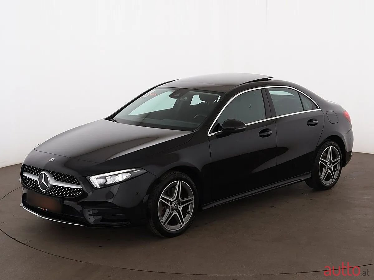2022' Mercedes-Benz A-Klasse photo #1
