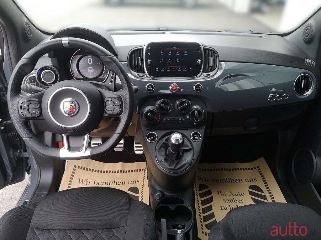 2021' Fiat 500 Abarth photo #4