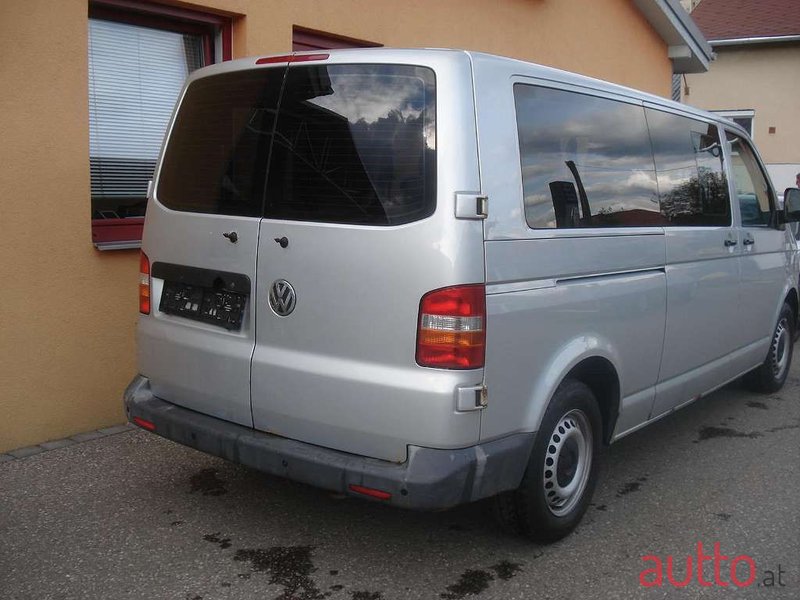 2008' Volkswagen T5 photo #3