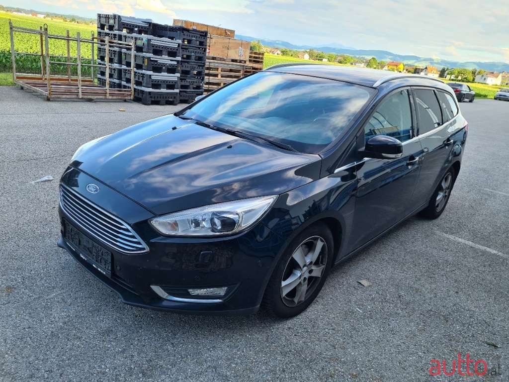 2017' Ford Focus photo #3