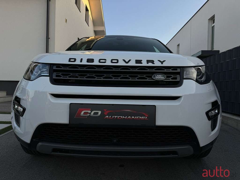 2018' Land Rover Discovery Sport photo #5
