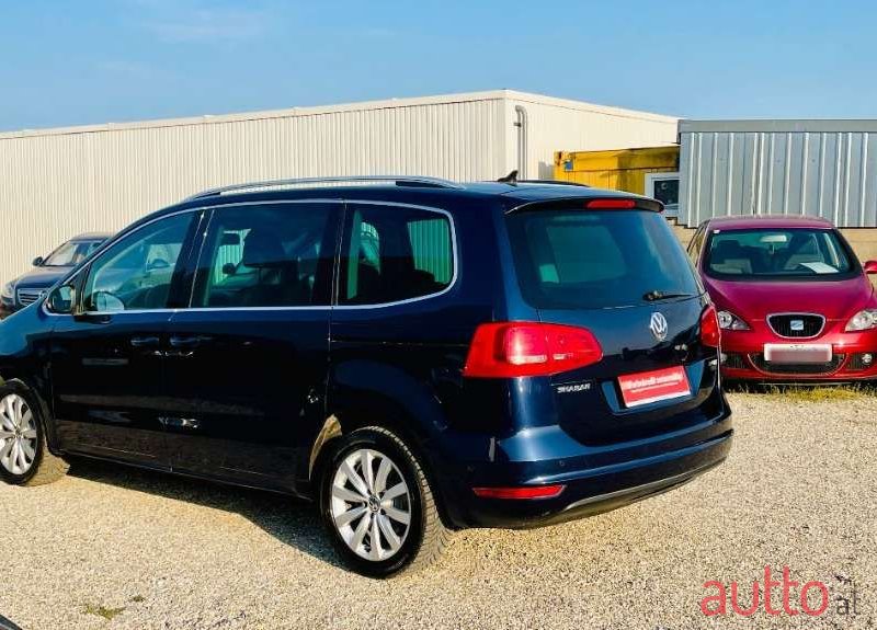 2012' Volkswagen Sharan photo #6