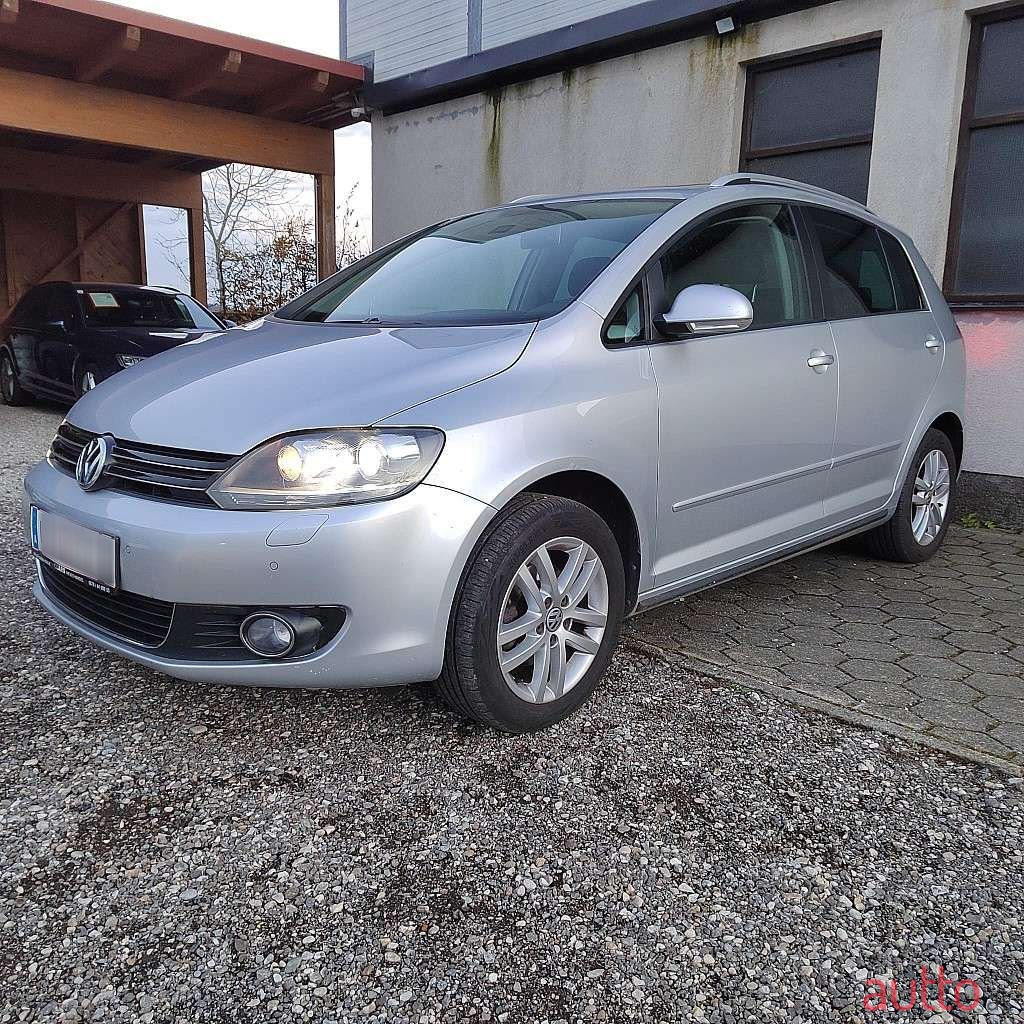 2013' Volkswagen Golf photo #4