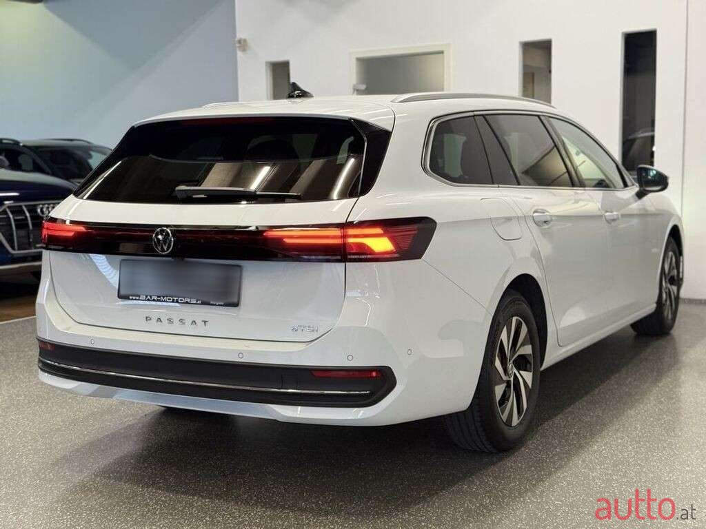 2024' Volkswagen Passat photo #5