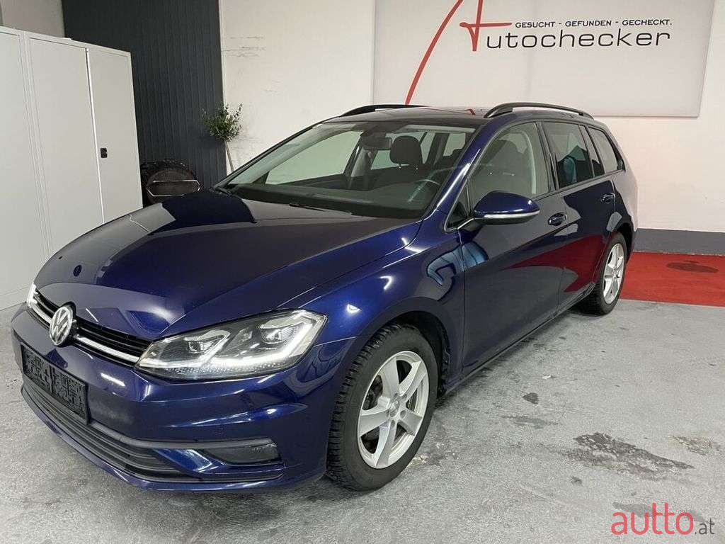 2018' Volkswagen Golf photo #4