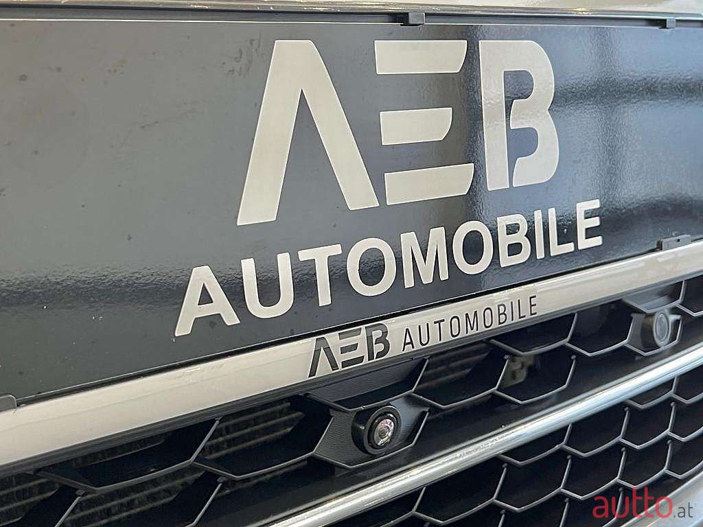 2016' Volkswagen Tiguan photo #4