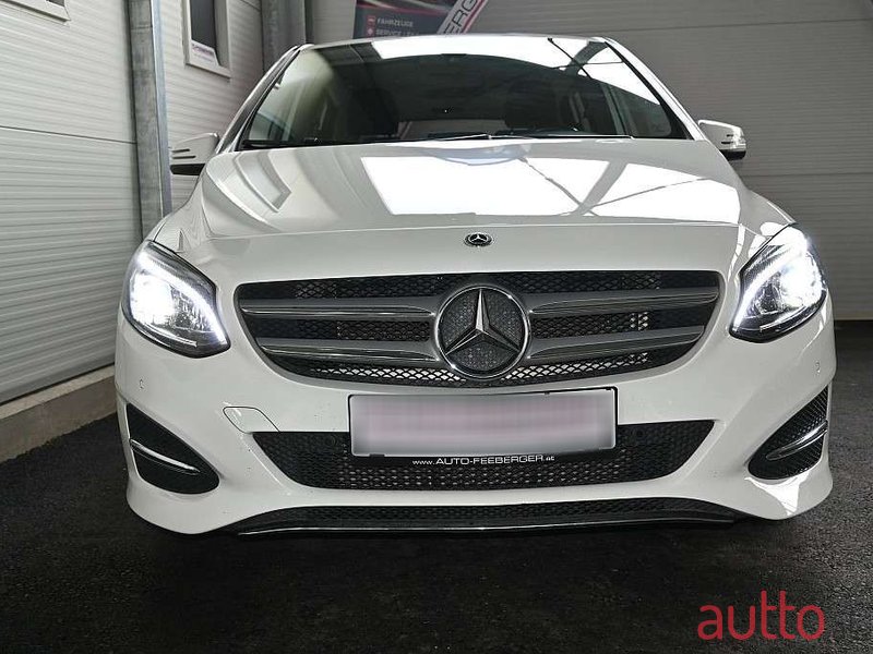 2018' Mercedes-Benz B-Klasse photo #1