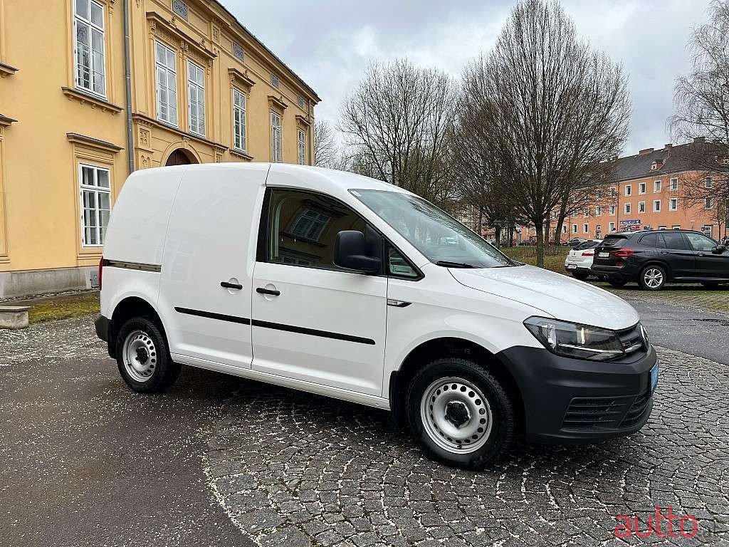 2019' Volkswagen Caddy photo #5
