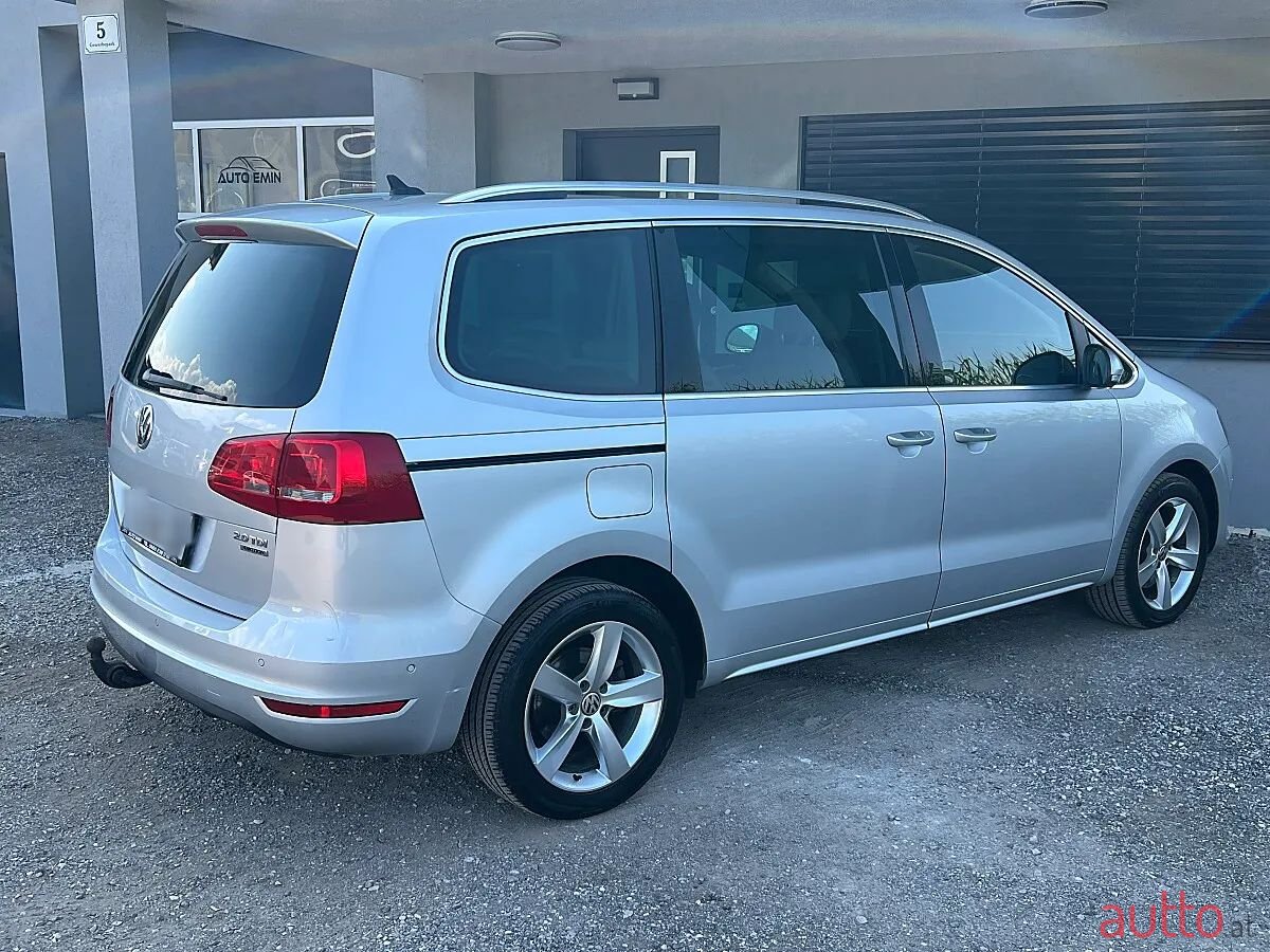 2014' Volkswagen Sharan photo #6