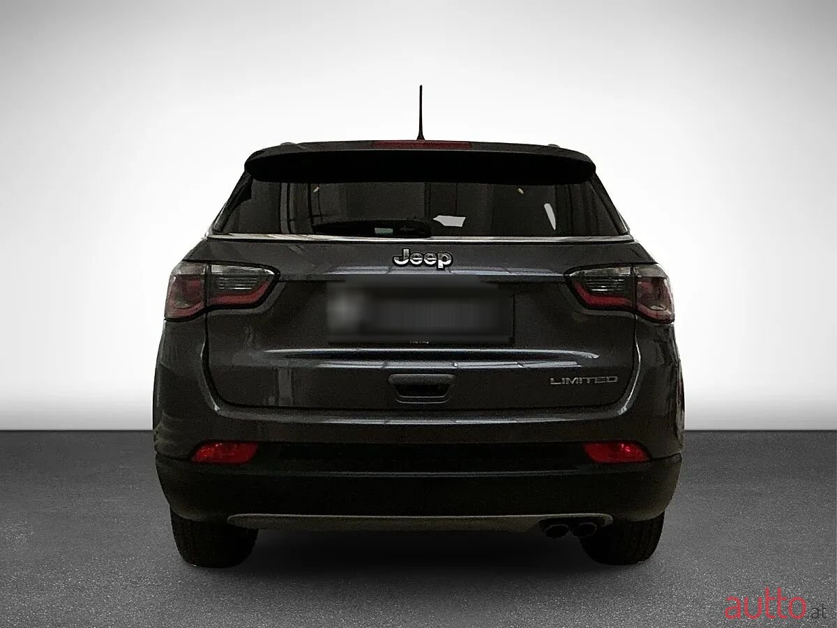 2020' Jeep Compass photo #3