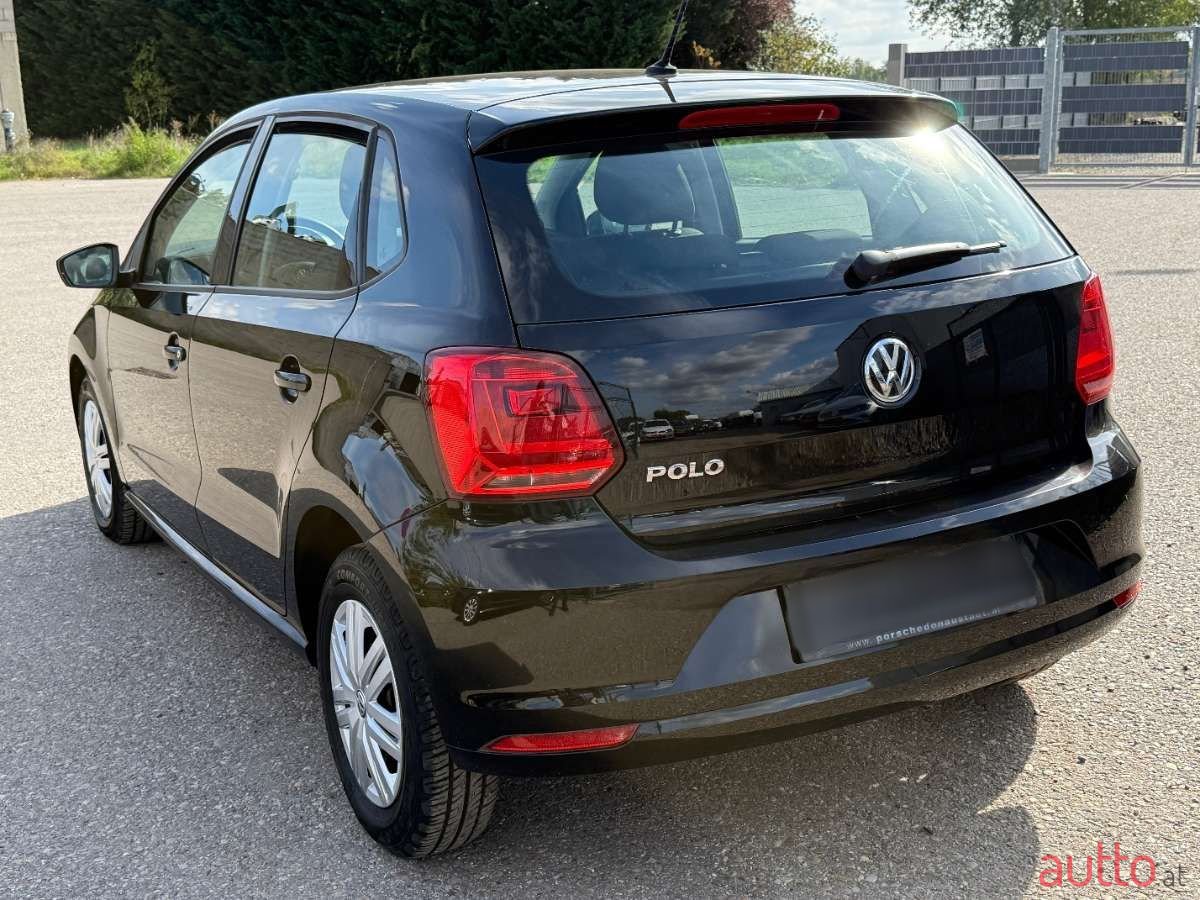 2016' Volkswagen Polo photo #4