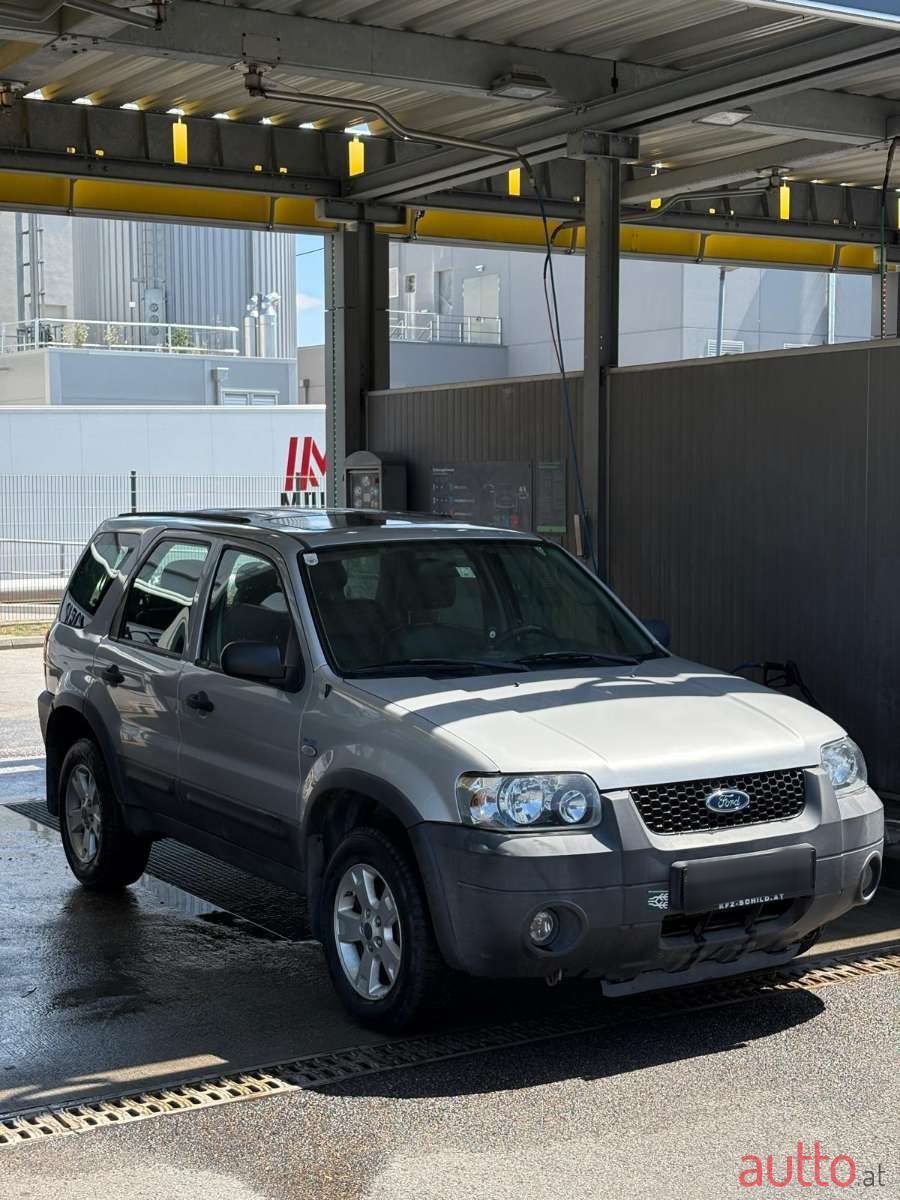 2006' Ford Maverick photo #1