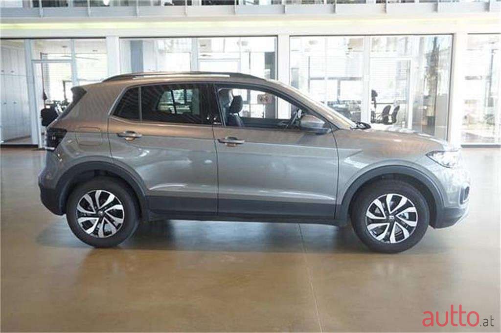 2021' Volkswagen T-Cross photo #2